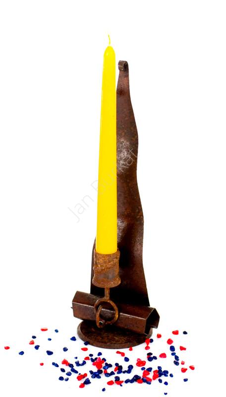 Настольный подсвечник 1536